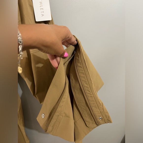 ATHLETA Trekkie parachute pant 8 TALL - Picture 5 of 7